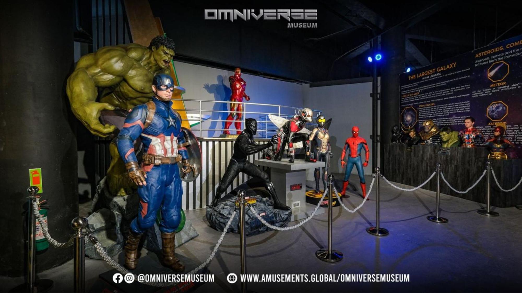 Holiday Inn & Suites Makati By Ihg Makati City Extérieur photo Marvel Super Heroes